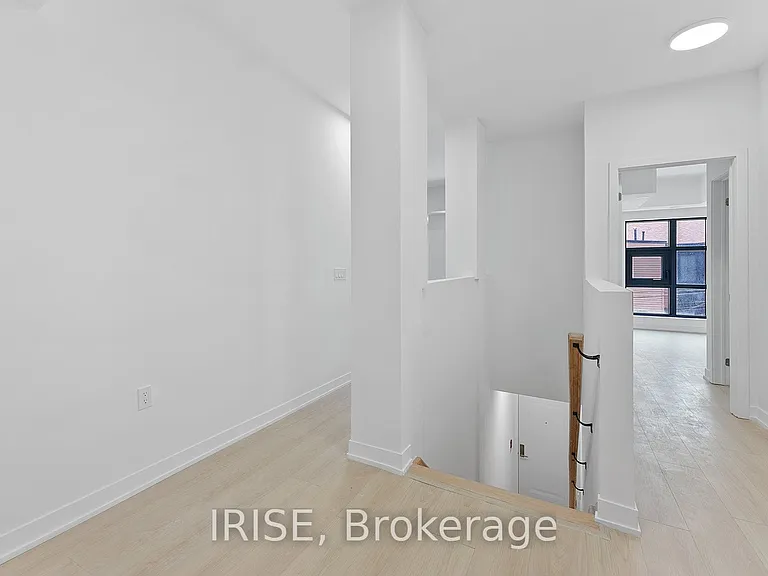 485 Logan Ave S #207 — Photo 5