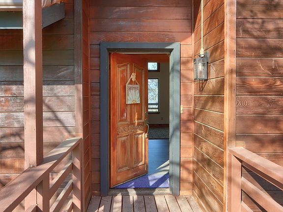 2nd image of 41345 Lilley Mountain Dr
