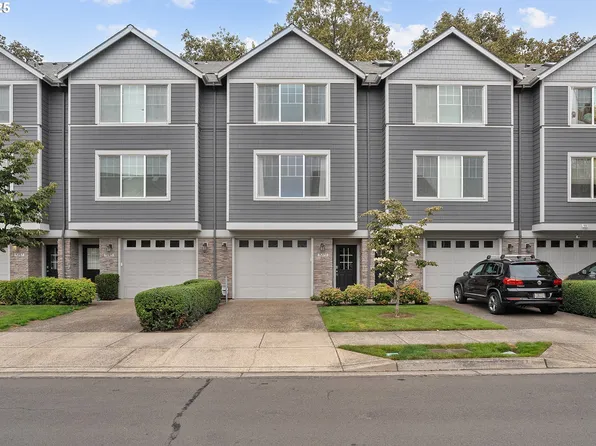 9273 SW Sweek Dr, Tualatin, OR 97062