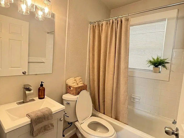 5107 Jacksboro Pike #6 — Photo 11