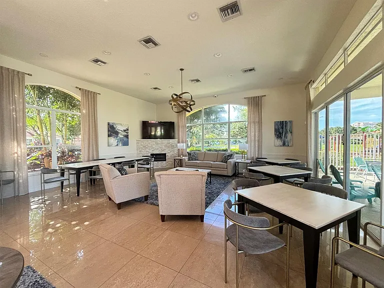 3041 Casa Rio Ct — Photo 25