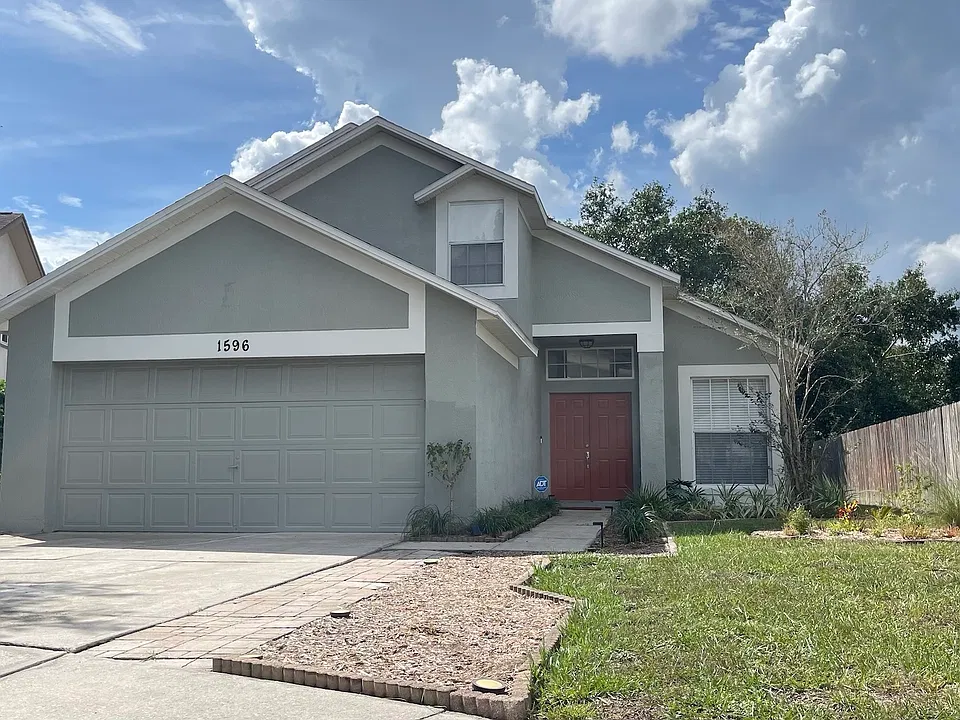 1596 Slash Pine Pl