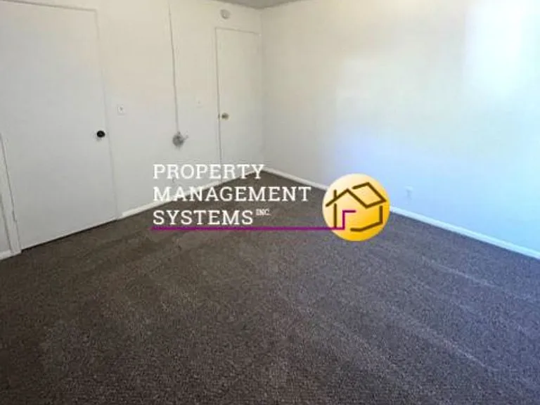 2408 S Elizabeth St #1 — Photo 10