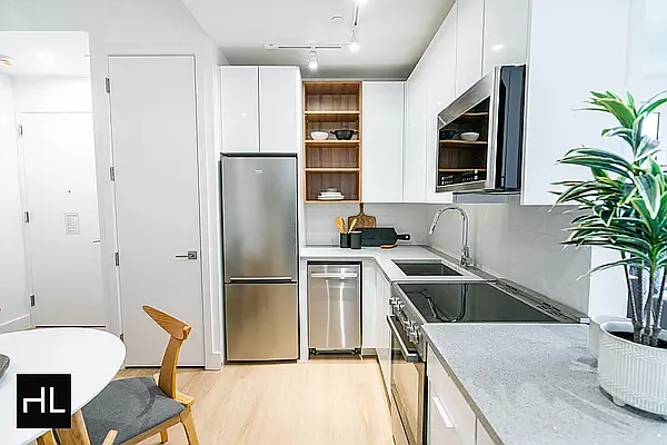 Rented by Highline Residential | media 5