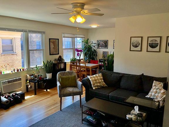 3rd image of 4544 N Wolcott Ave APT 4