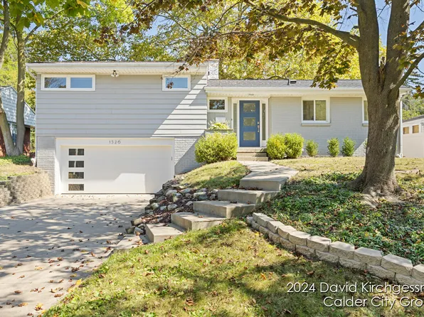 1526 Sherwood Ave SE, East Grand Rapids, MI 49506