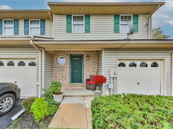 19 Brandywine Ct, Easton, PA 18040