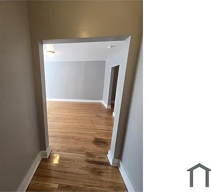 1004 E 80th St #2 — Photo 9