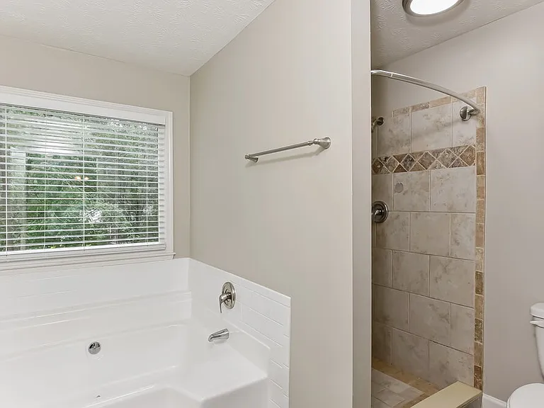 3811 Eden Glen Dr SE — Photo 12