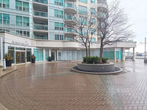 600 Queens Quay W #206, Toronto, ON M5V 3M3