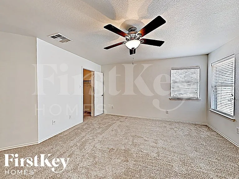 9117 Waterman Dr — Photo 8
