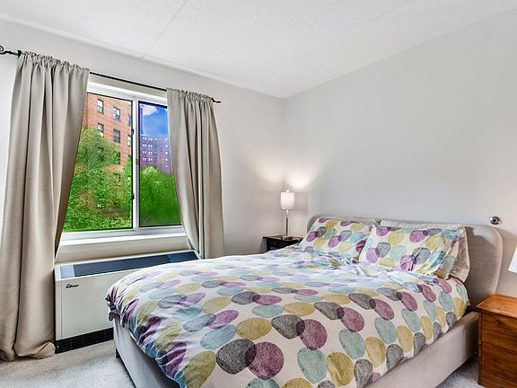5th image of 40 W 116th St APT B406