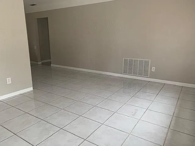 6400 Dr Martin Luther King Jr St S — Photo 2