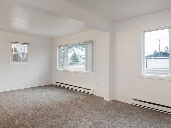4th image of 2111 Margaret St
