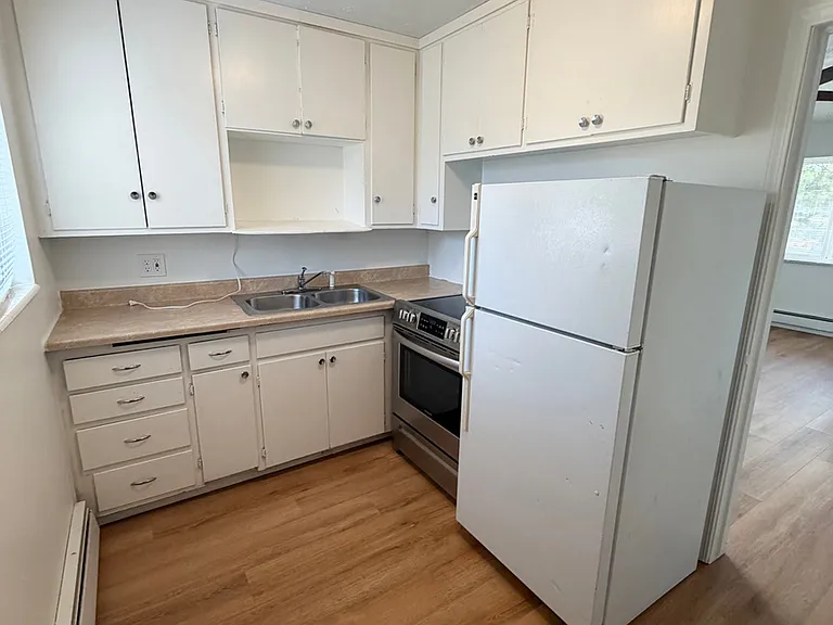 297 E Welby Ave — Photo 10