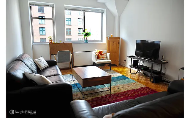 Rented by Douglas Elliman | media 2