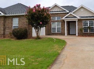 502 Manchester Ln, Byron, GA 31008