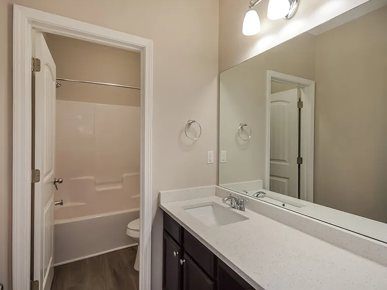1352 Worcester Trl — Photo 16