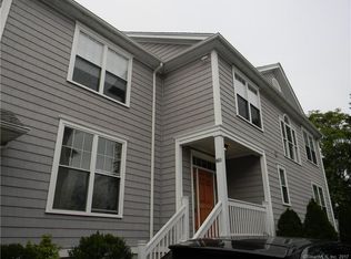 868 Oldfield Rd, Fairfield, CT 06824