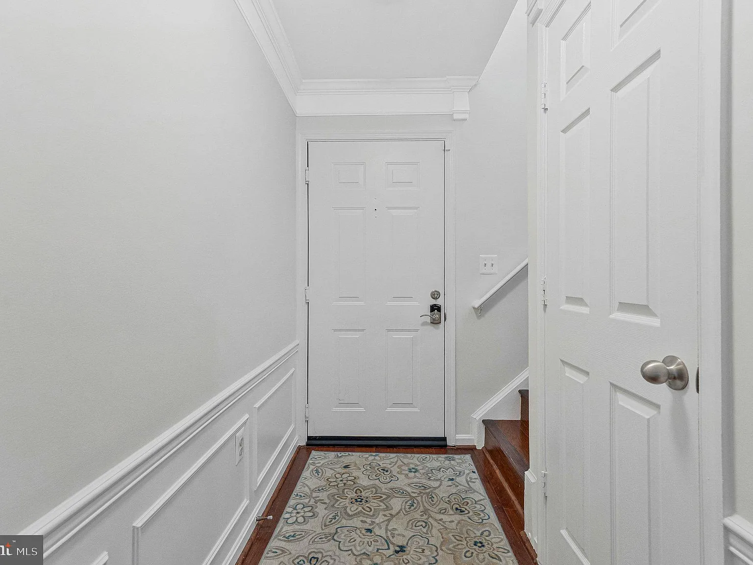 Chatham Green Condominium — Photo 4