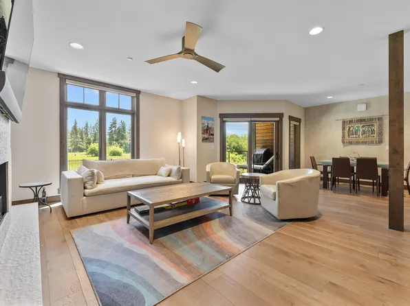 9 Beach Club Dr, Stateline, NV