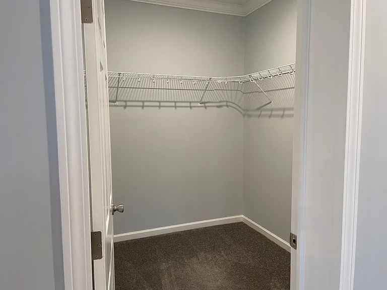 131 Country Meadows Dr — Photo 11
