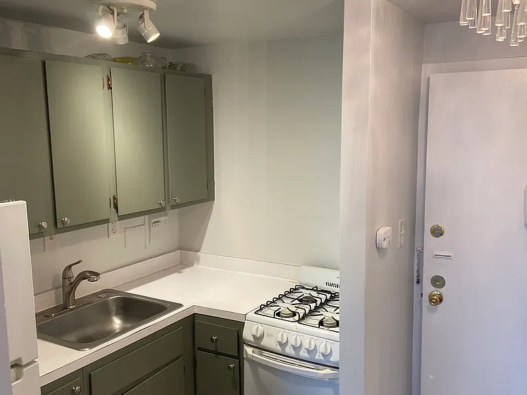 801 N Pitt St #611 — Photo 10
