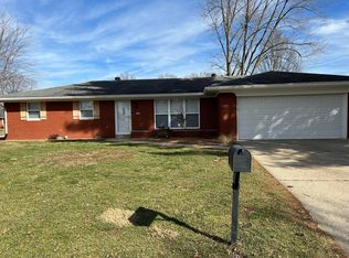120 Blue Grass Ln, Belleville, IL 62220