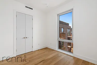 Rented by Rennit Inc.