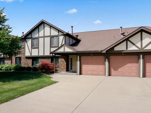 54 Brandywine Ct, Bloomington, IL 61704