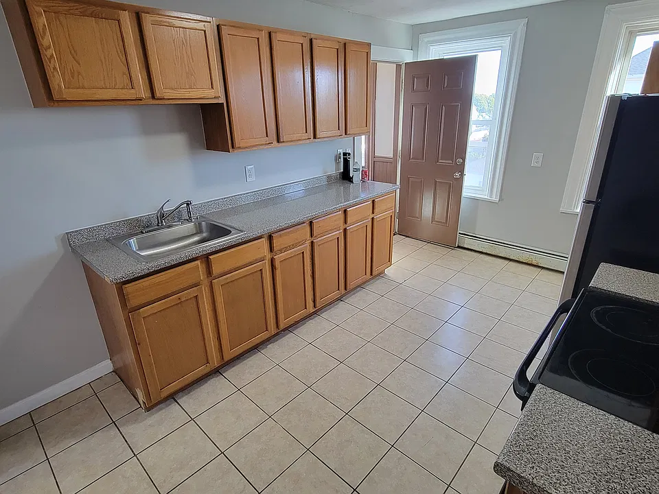 330 Prospect St #3