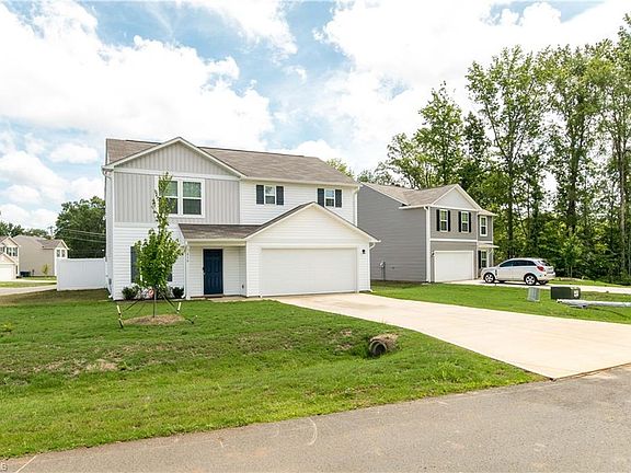 2nd image of 616 Pine Cone Ln