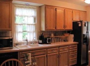 719 Greendale Rd, Sheboygan, WI 53081