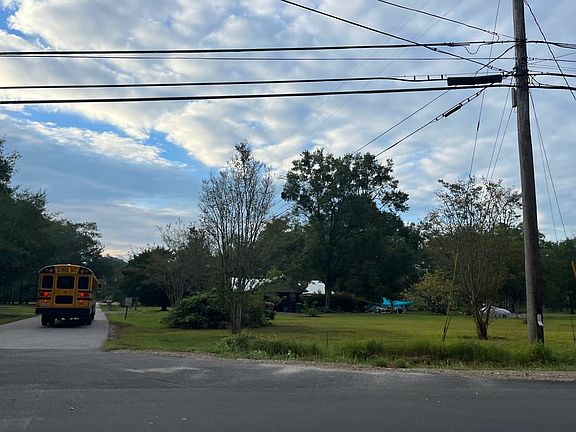 4th image of 3117 Beachview Dr
