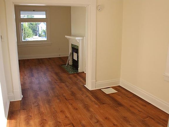3rd image of 389 Coolidge Way