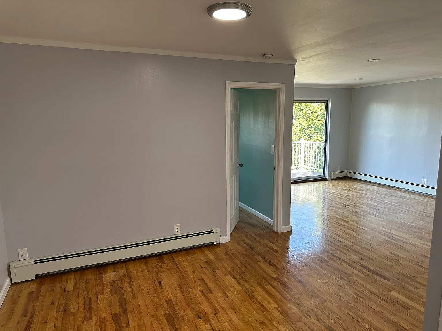 2 bed, 1.5 bath, 925 sqft, $3,000 — Photo 4