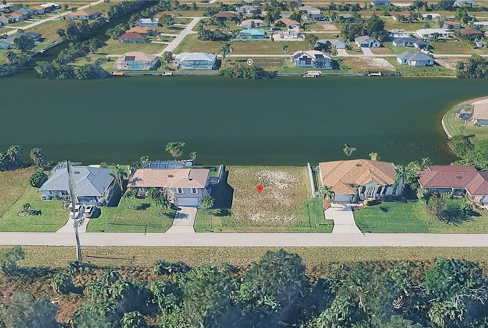 1st image of 1810 NE 24th Ave