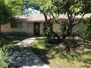 1220 Springlake Dr, Dripping Springs, TX 78620