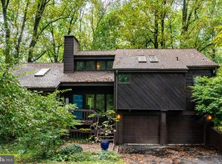 506 Saint Annes Ln, Exton, PA 19341