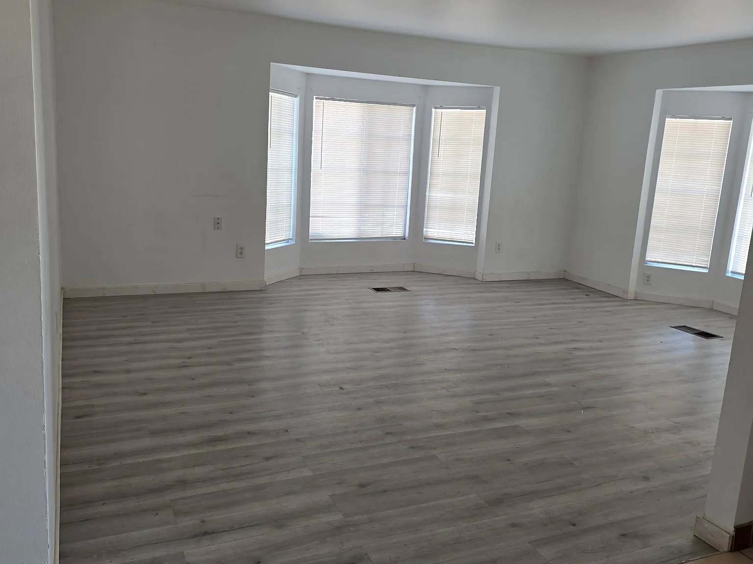 4 bed, 1715 sqft, $2,350 — Photo 3