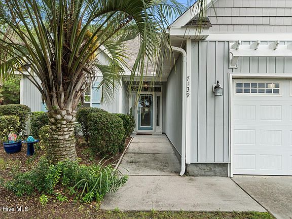 4th image of 7139 Bonaventure Street SW