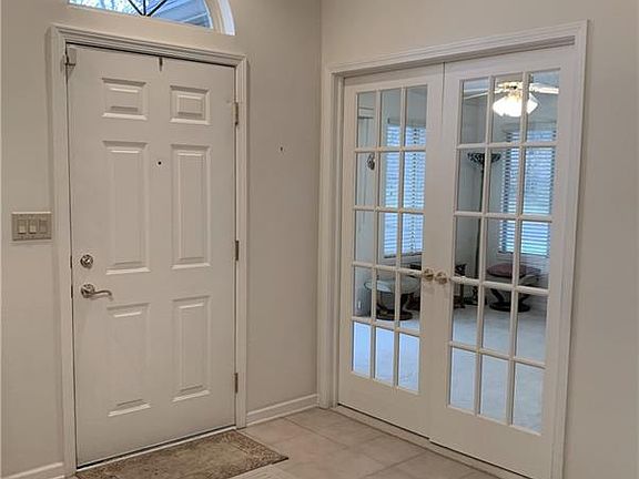 3rd image of 11280 Vineyard Dr