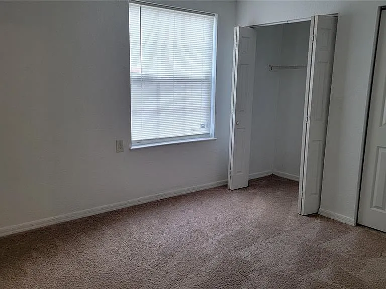 4023 Versailles Dr #4023F — Photo 13