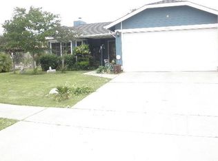 1026 Sherwood Ct, Tulare, CA 93274