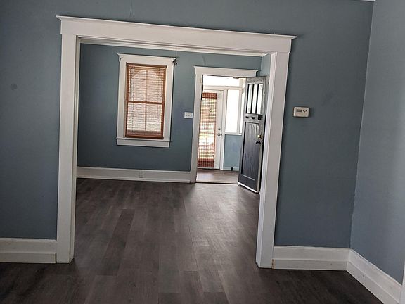 2nd image of 1004 Laurel Ave