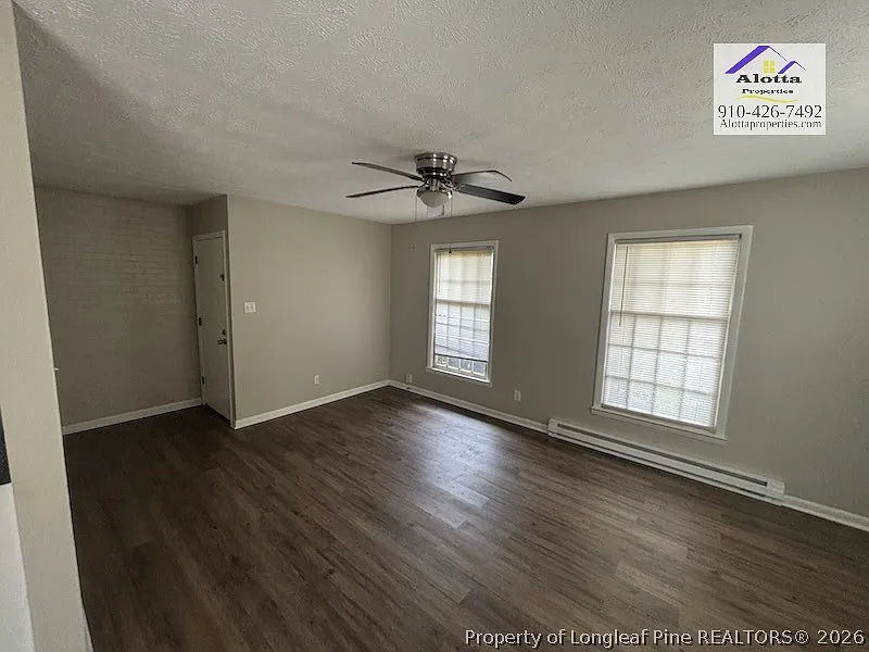 2 bed, 1.0 bath, 950 sqft, $999 — Photo 3
