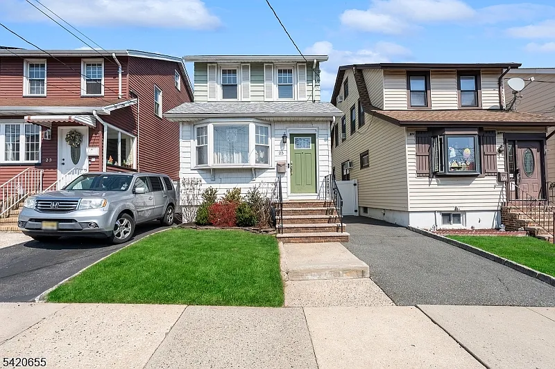 25 Shepherd Pl photo 1