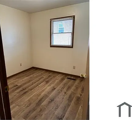 306 W College St #4 — Photo 16
