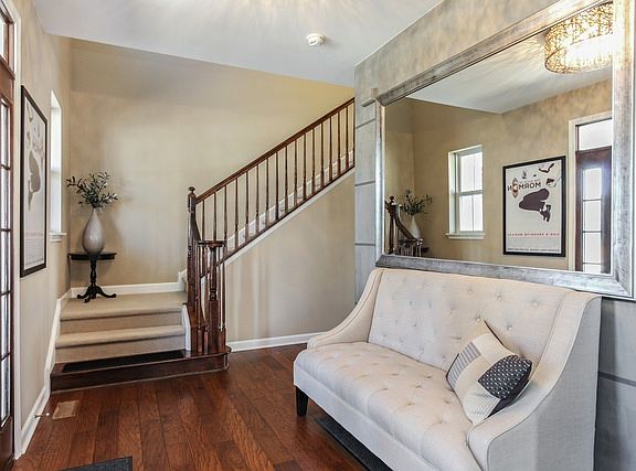2nd image of 2594 Savanna Dr