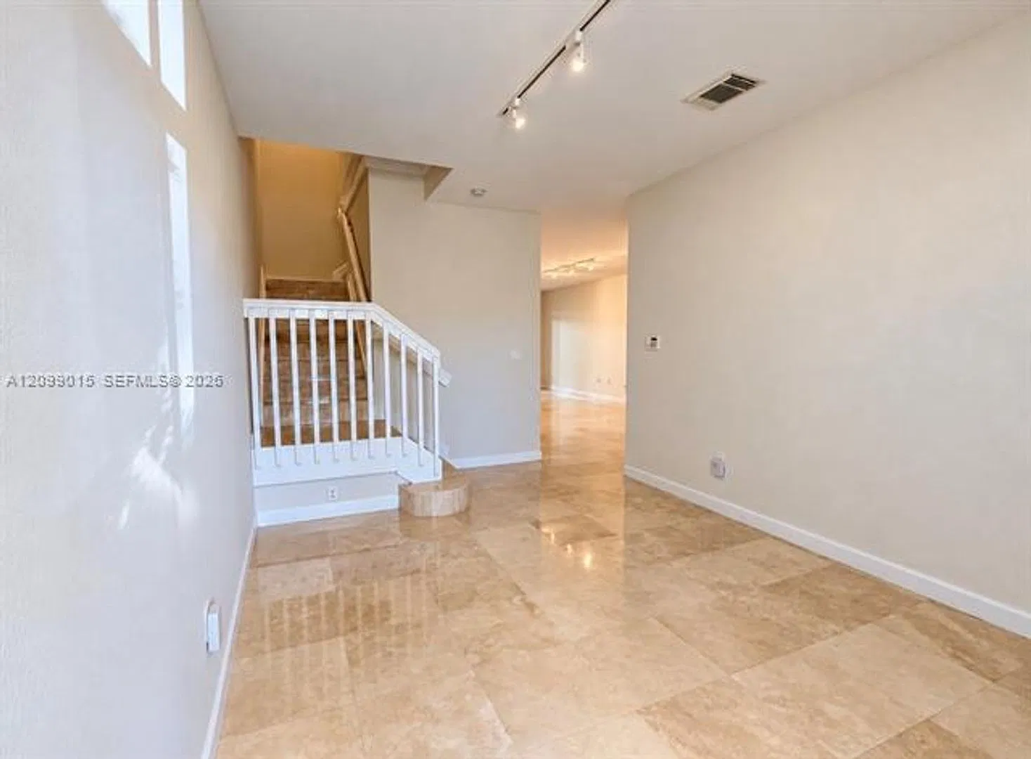10711 NW 75th Ln th 10711, Doral, FL 33178 — Photo 3